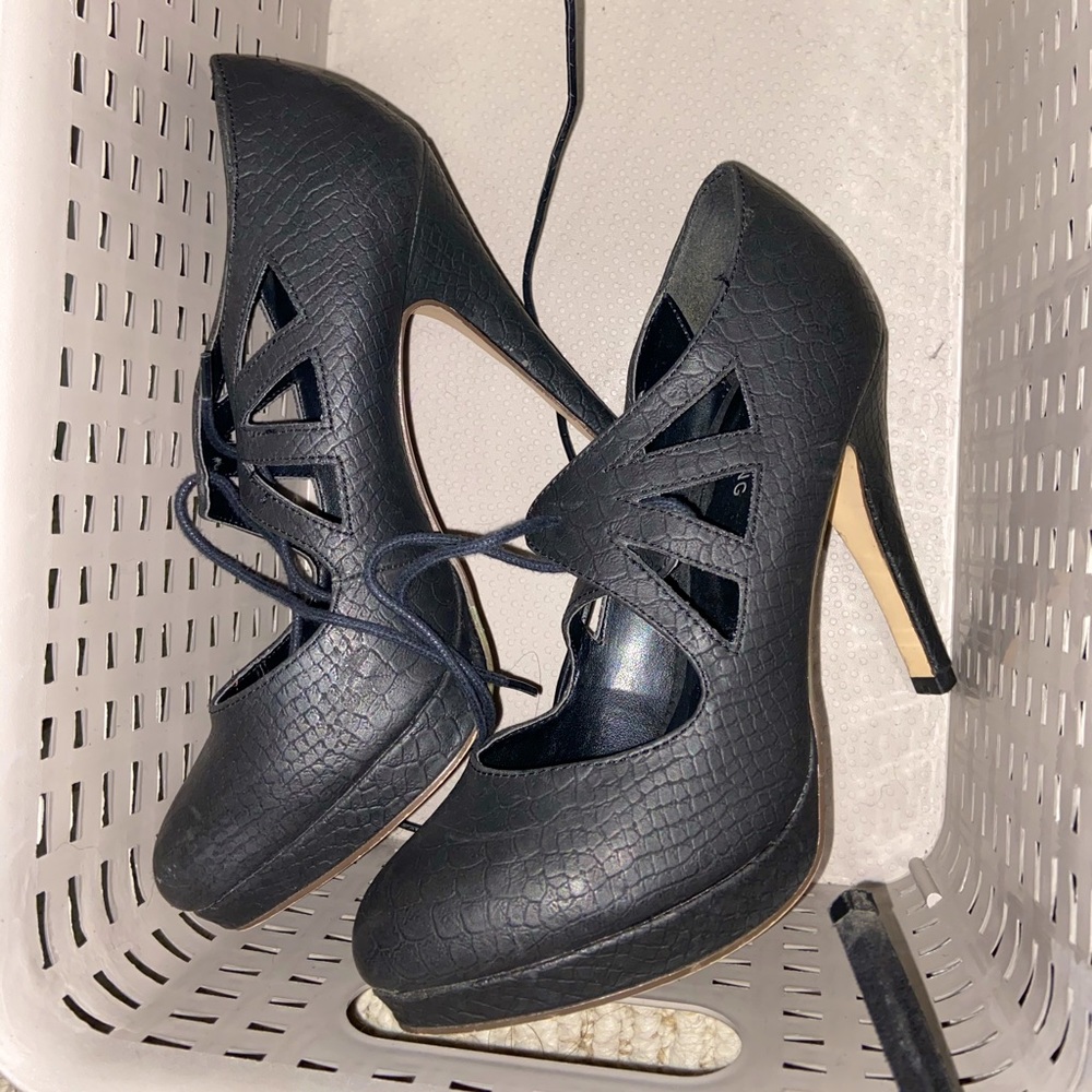 Closed Toe Platform Heel